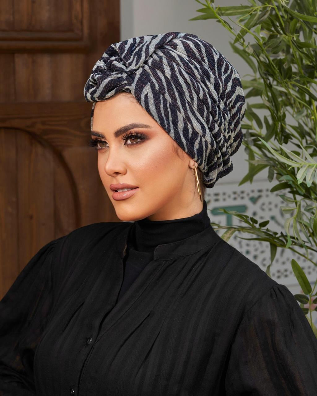 Sparkling Black & White Turban