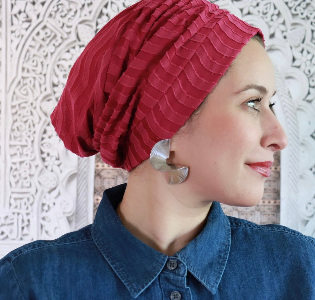 Dark pink wavy turban