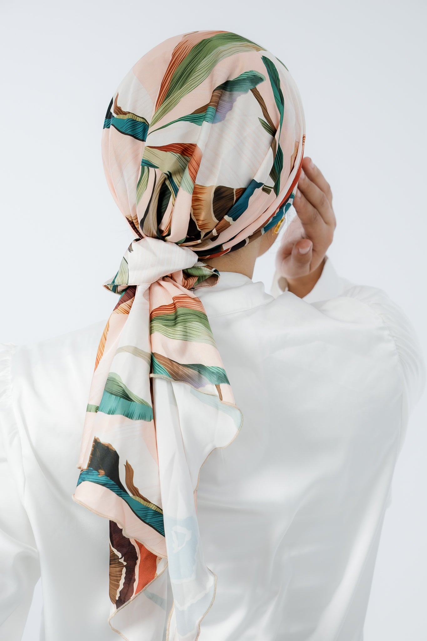 Turban with Tie Green Brown Orange Off white