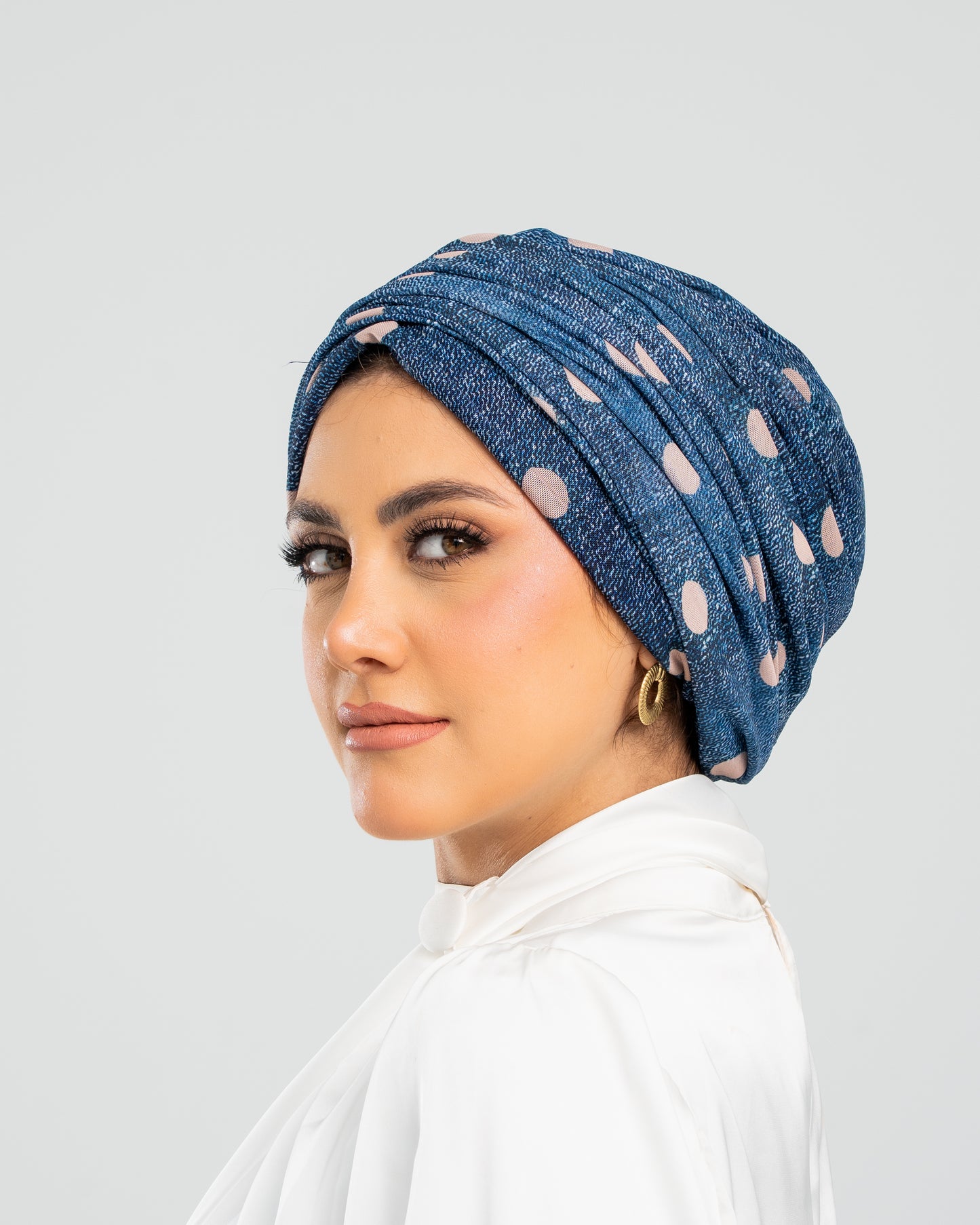 Turban with Bandana Blue Jeans & Pink