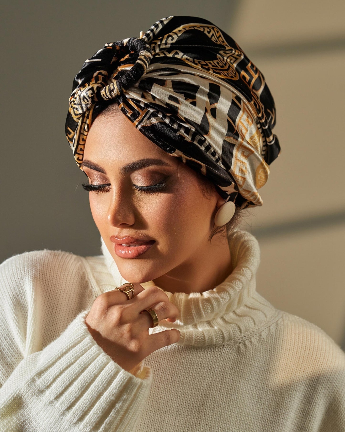 Turban Velvet- Black Gold Off White